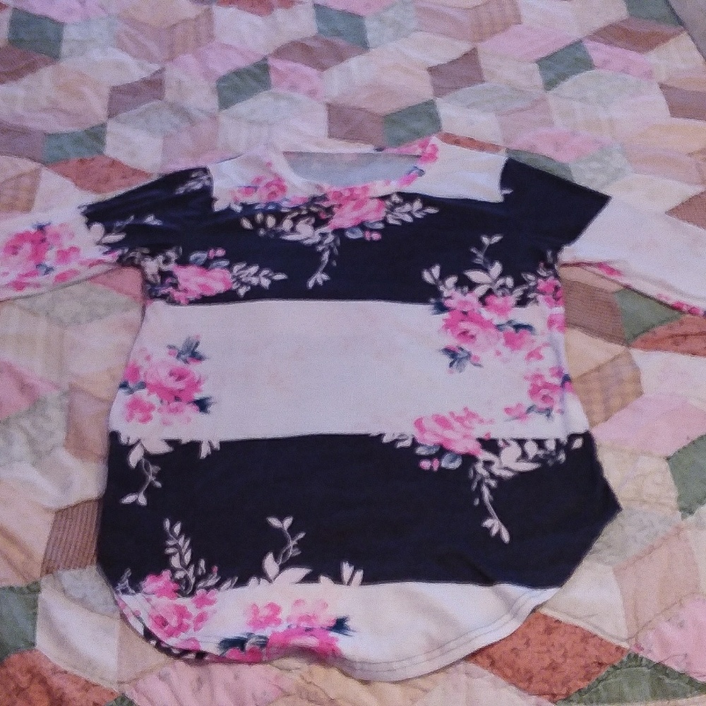 Floral and striped 3/4 shirt